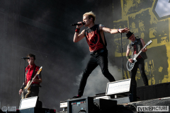 Sum-41_2024-_75K0832-20240623