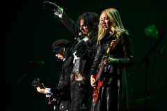 Alice-Cooper-26-29-43-