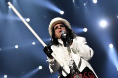 Alice-Cooper-26-29-48-