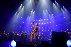 Vanessa-Amorosi-13-15-05-