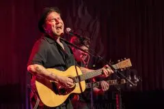 Johannes Oerding live bei "Stars @ NDR 2 - Songs & Stories“ im kleinen Sendesaal des NDR Landesfunkhaus Niedersachsen in Hannover am 24.06.2026