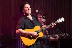 Johannes Oerding live bei "Stars @ NDR 2 - Songs & Stories“ im kleinen Sendesaal des NDR Landesfunkhaus Niedersachsen in Hannover am 24.06.2026