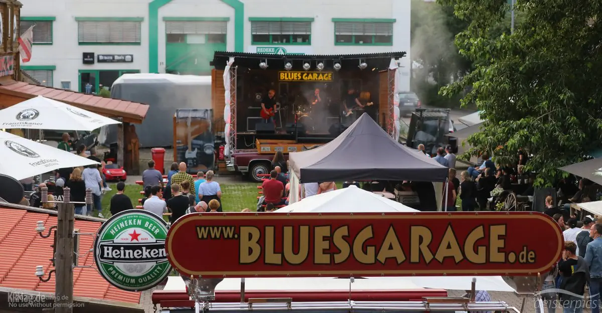 The Jinxs rocken das Motel California