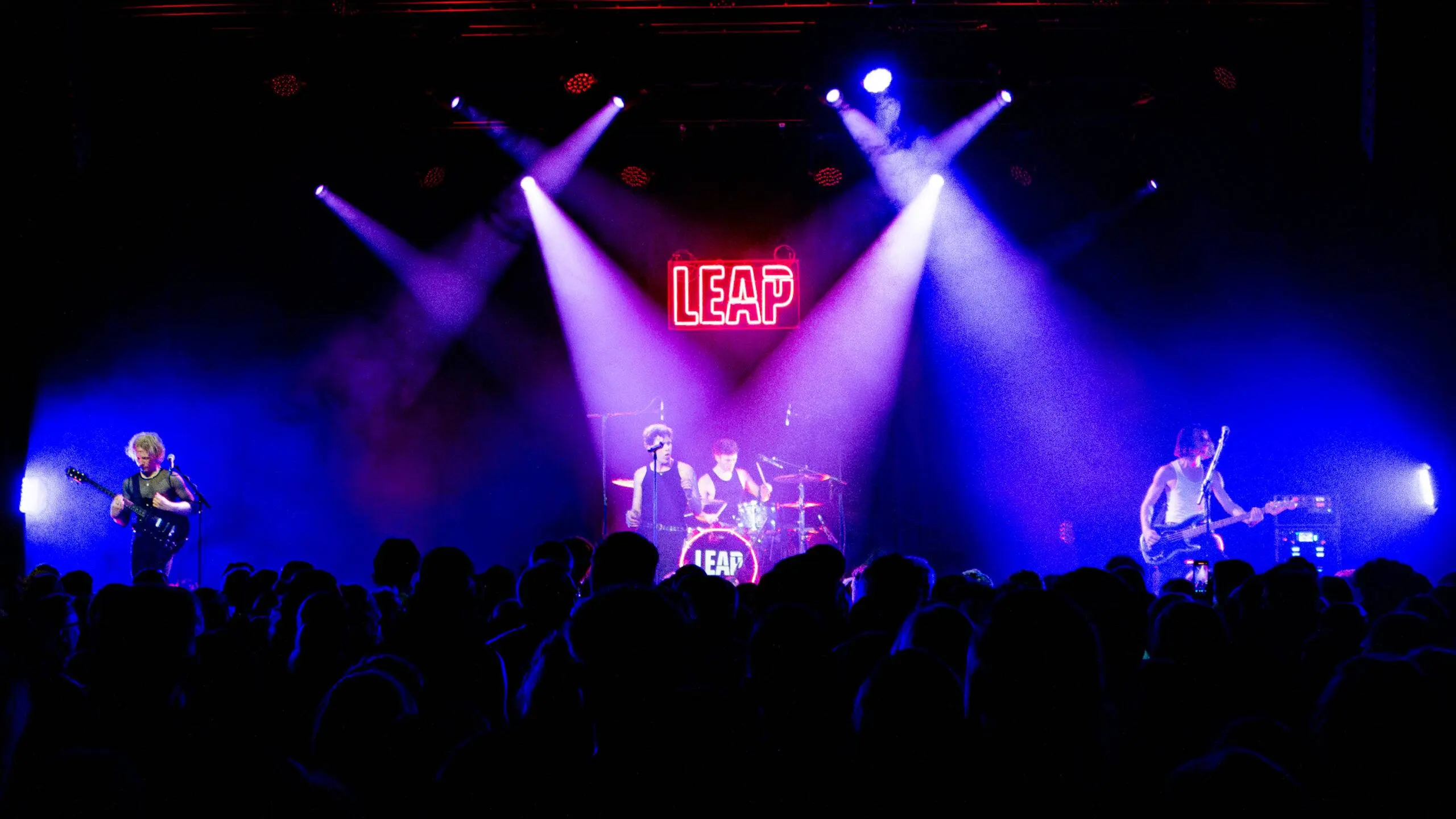 LEAP begeistern im Pavillon Hannover – Indie-Rock ohne Sicherheitsabstand