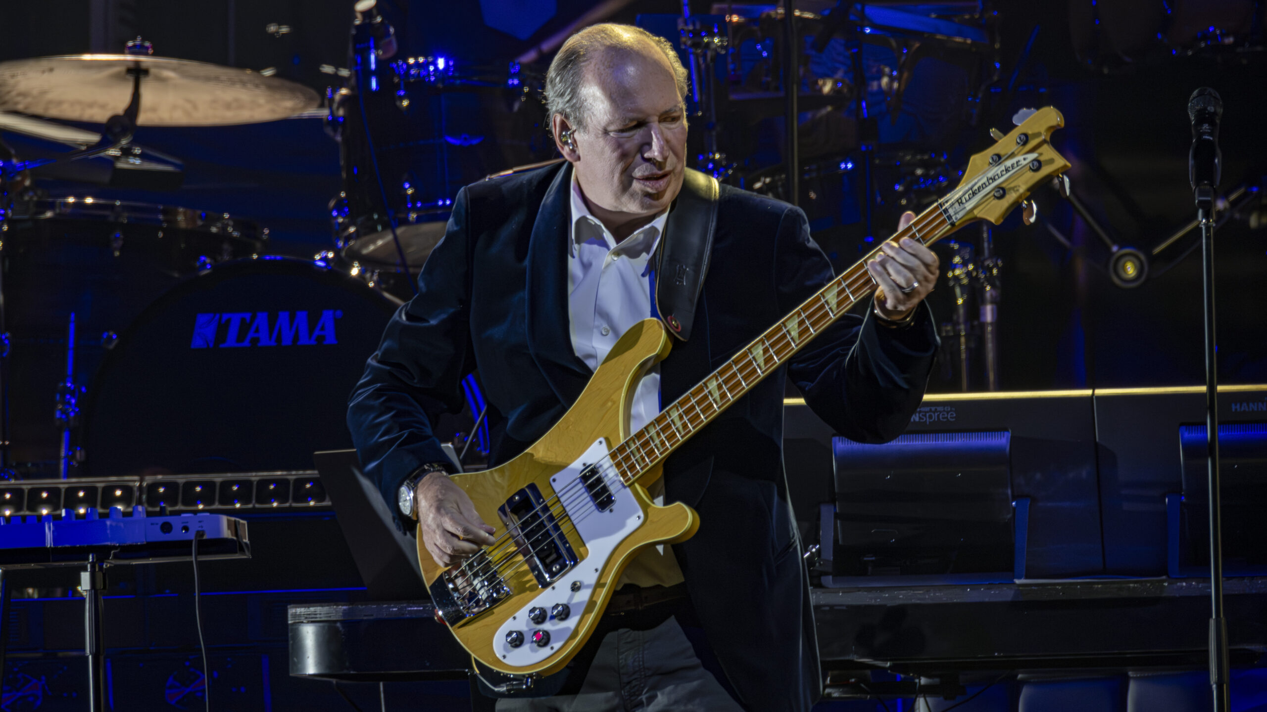Hans Zimmer an der E-Gitarre bei der Show Hans Zimmer in Hannover 2026.