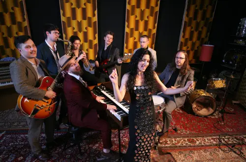 revue soulport records 500x329 crop 49 4 43 7